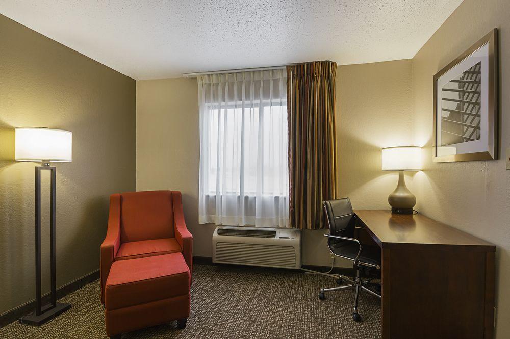 Quality Inn Waverly Екстер'єр фото