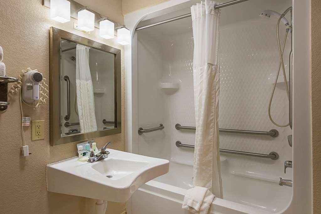 Quality Inn Waverly Номер фото