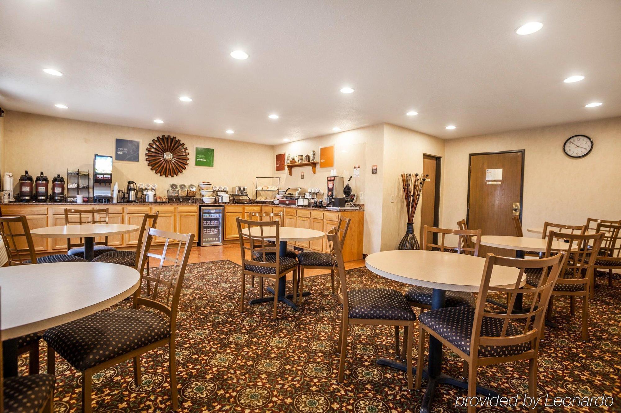Quality Inn Waverly Екстер'єр фото
