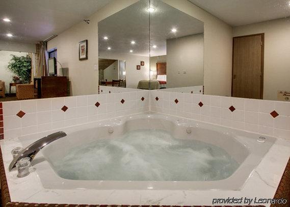 Quality Inn Waverly Екстер'єр фото