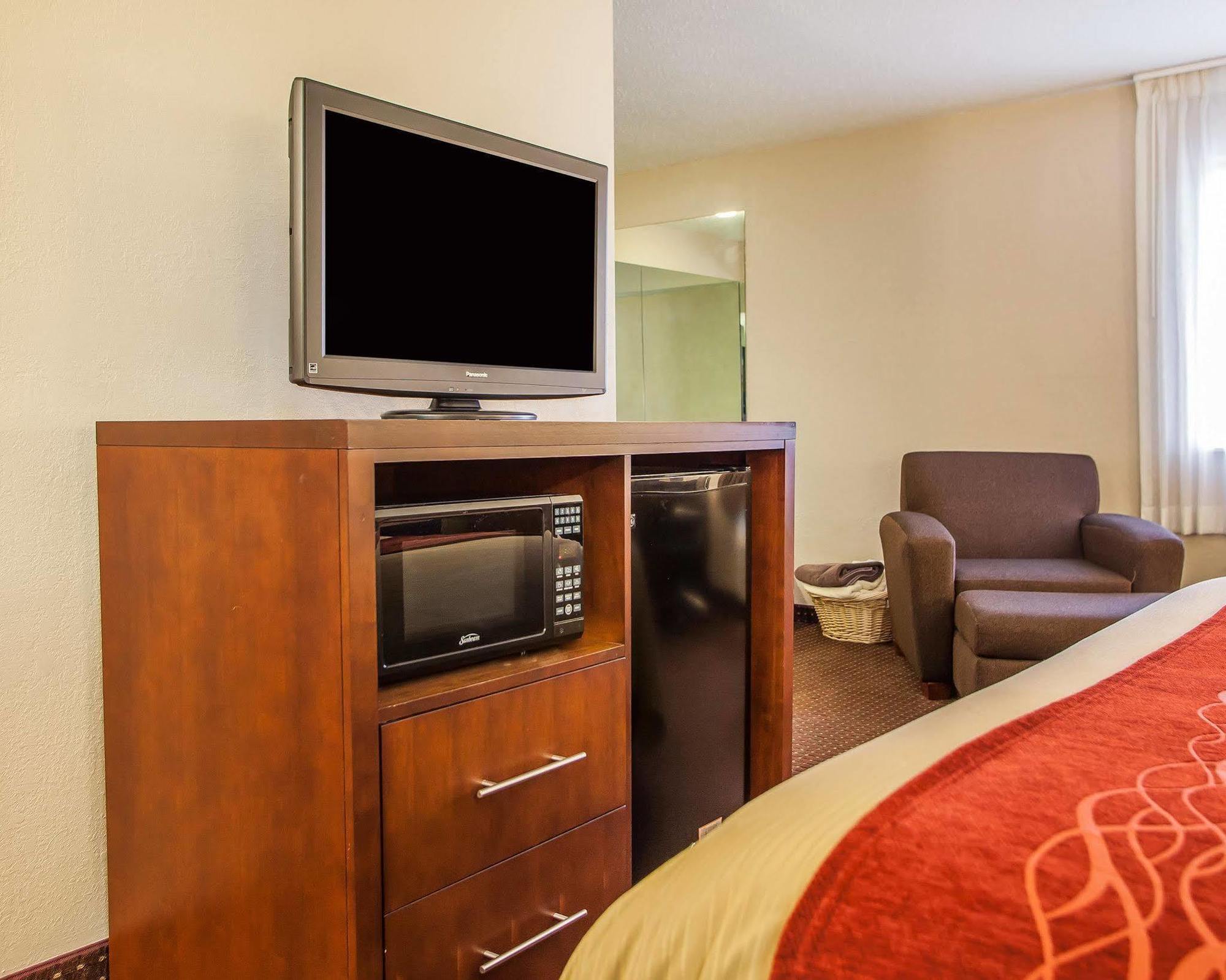 Quality Inn Waverly Екстер'єр фото